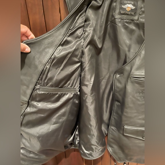 Harley Davidson genuine leather vest - Picture 6 of 8